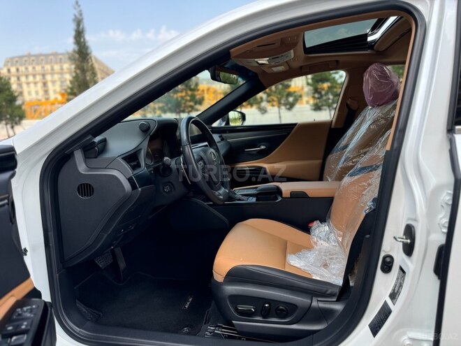 Lexus ES 300h 2022, 24,800 km - 2.5 л - Bakı