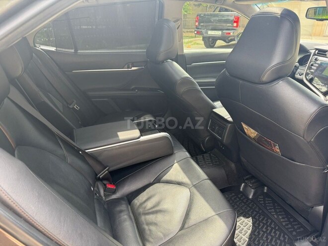 Toyota Camry-19