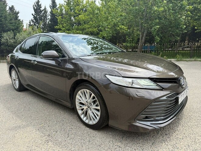Toyota Camry-12
