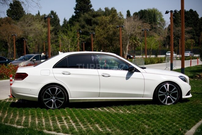 Mercedes E 220 d 2015, 178,000 km - 2.2 л - Bakı