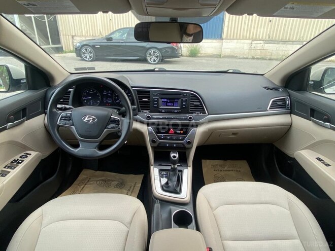 Hyundai Elantra 2017, 105,000 km - 2.0 l - Bakı