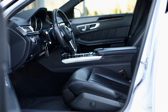 Mercedes E 220 d 2015, 178,000 km - 2.2 л - Bakı