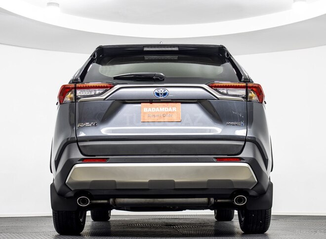Toyota RAV4-6