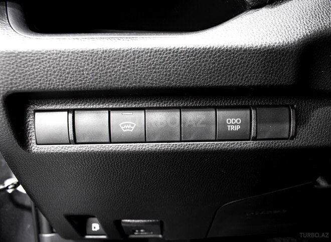 Toyota RAV4-18