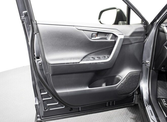 Toyota RAV4-13