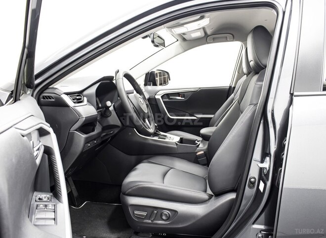 Toyota RAV4-15