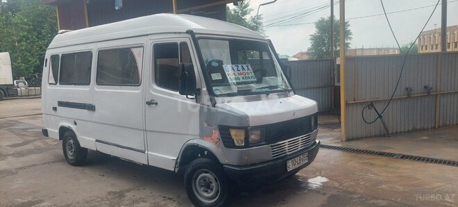 Mercedes 208 D 1993, 25,367 km - 2.0 л - Qazax