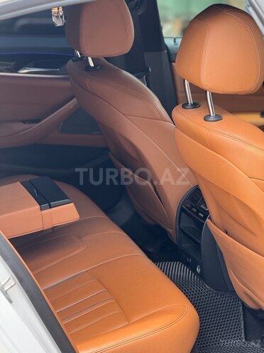 BMW 530e 2018, 107,000 km - 2.0 l - Bakı