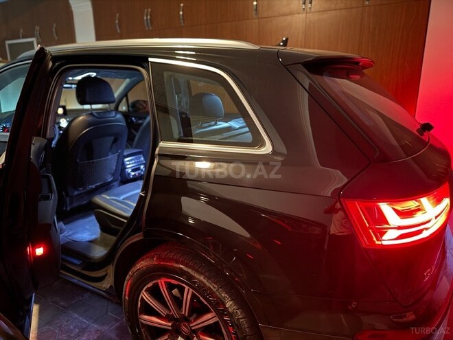 Audi Q7 2016, 160,976 km - 3.0 l - Bakı