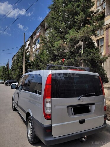 Mercedes Viano-4