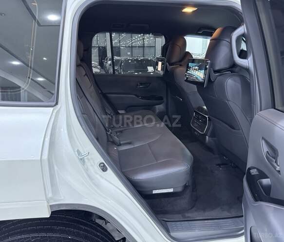 Toyota Land Cruiser 2024, 8,400 km - 4.0 л - Bakı