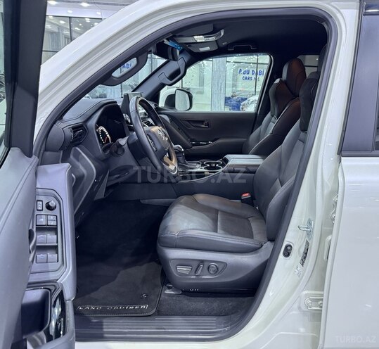 Toyota Land Cruiser 2024, 8,400 km - 4.0 л - Bakı