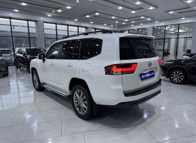 Toyota Land Cruiser 2024, 8,400 km - 4.0 л - Bakı