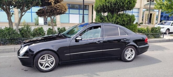 Mercedes E 320 2003, 350,000 km - 3.2 l - Bakı