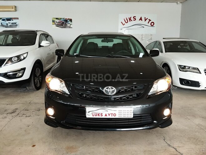 Toyota Corolla 2013, 121,000 km - 1.8 l - Bakı