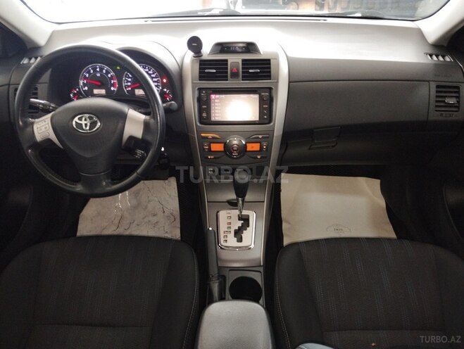 Toyota Corolla 2013, 121,000 km - 1.8 l - Bakı