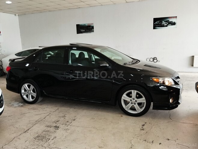 Toyota Corolla 2013, 121,000 km - 1.8 l - Bakı