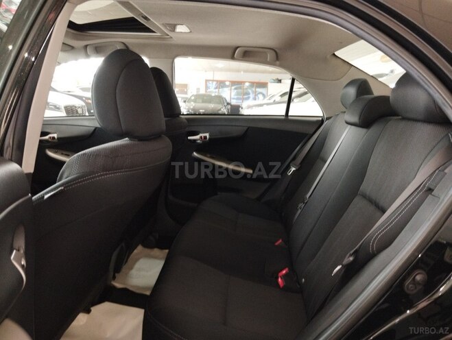 Toyota Corolla 2013, 121,000 km - 1.8 l - Bakı