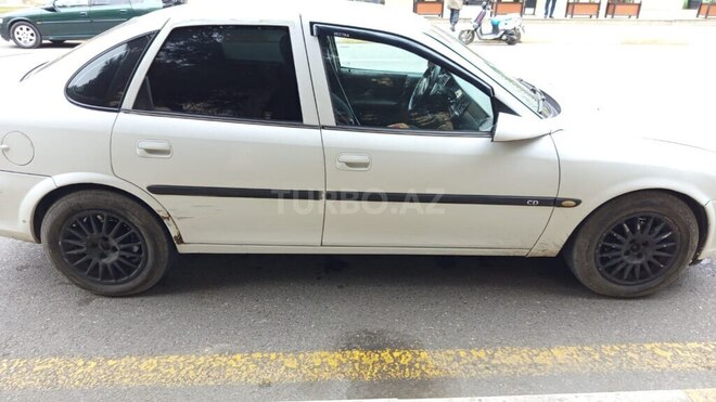 Opel Vectra 1996, 450,000 km - 1.8 l - Sumqayıt