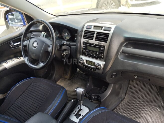 Kia Sportage 2006, 131,000 km - 2.0 l - Bakı