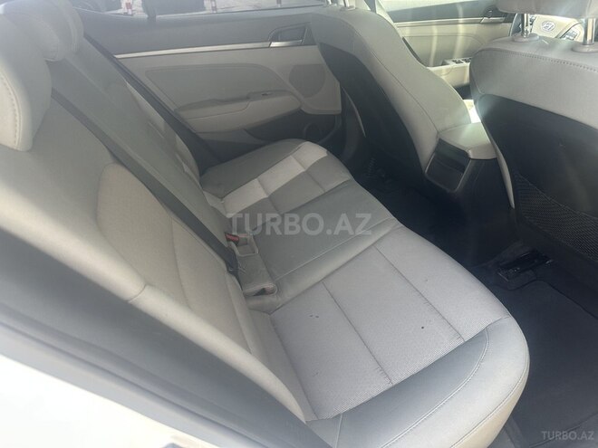 Hyundai Elantra 2016, 120,000 km - 1.6 l - Bakı