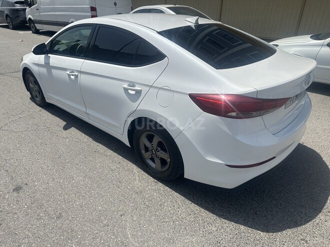 Hyundai Elantra 2016, 120,000 km - 1.6 l - Bakı