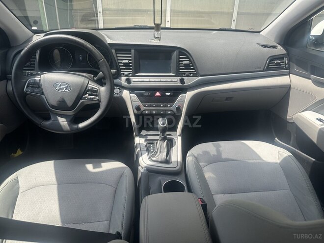 Hyundai Elantra 2016, 120,000 km - 1.6 l - Bakı