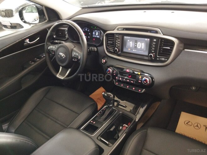 Kia Sorento-7