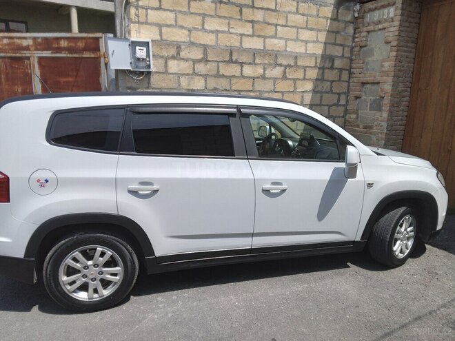 Chevrolet Orlando 2010, 290,000 km - 1.8 l - Şəki