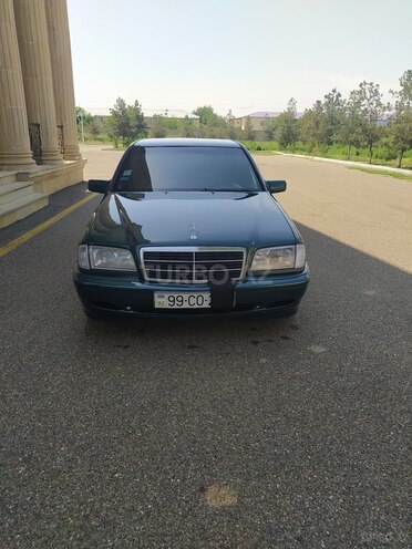 Mercedes C 180 1998, 412,789 km - 1.8 l - Ucar