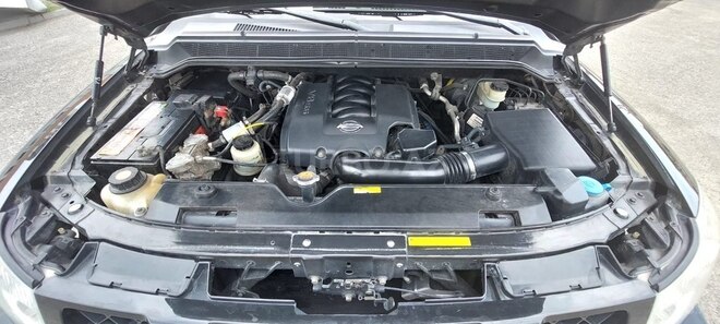 Nissan Armada 2005, 265,000 km - 5.6 l - Bakı