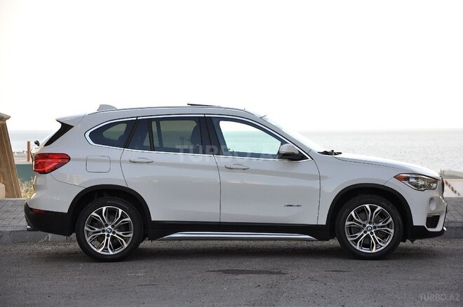 BMW X1 2017, 106,000 km - 2.0 л - Bakı