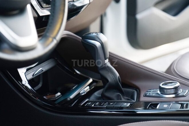 BMW X1 2017, 106,000 km - 2.0 л - Bakı