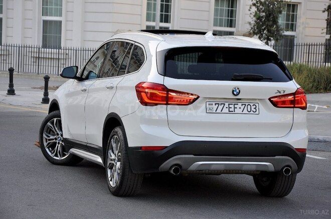 BMW X1 2017, 106,000 km - 2.0 л - Bakı