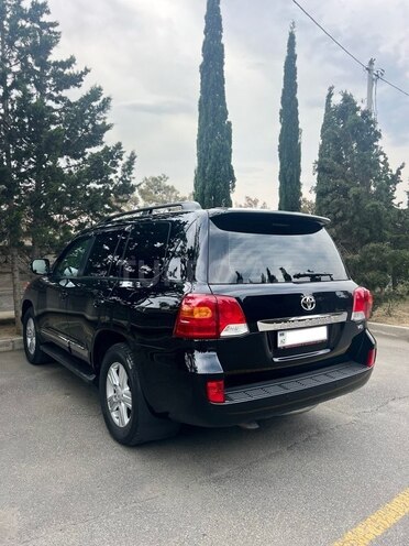 Toyota Land Cruiser 2013, 85,000 km - 4.6 l - Bakı