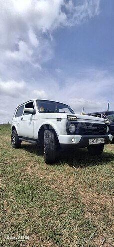 LADA (VAZ) Niva 2013, 200,000 km - 1.7 l - İsmayıllı