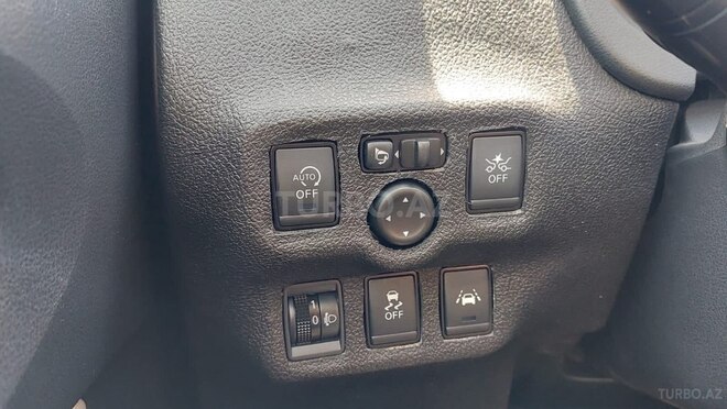 Nissan Note-7