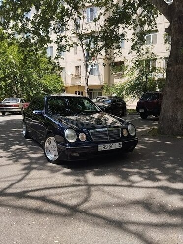 Mercedes E 220 d 2002, 350,000 km - 2.2 л - Bakı