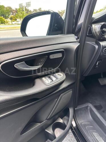 Mercedes V 250-8