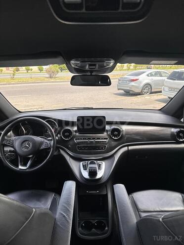 Mercedes V 250-4