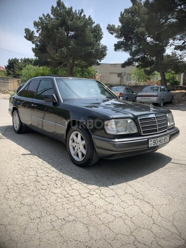 Mercedes E 220 1994, 254,523 km - 2.2 л - Sumqayıt