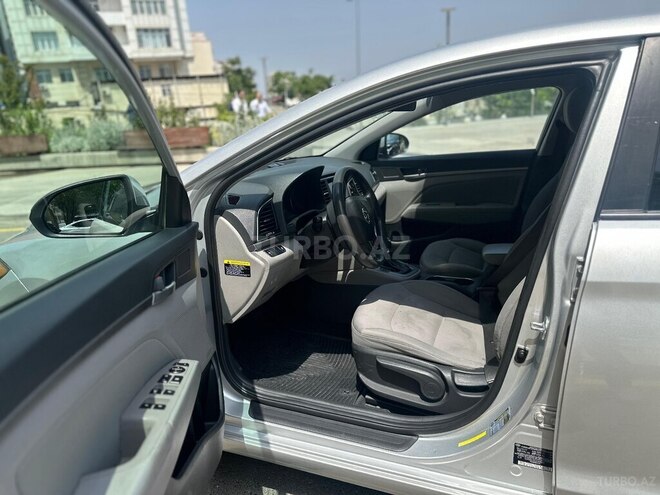 Hyundai Elantra 2017, 189,693 km - 2.0 л - Bakı