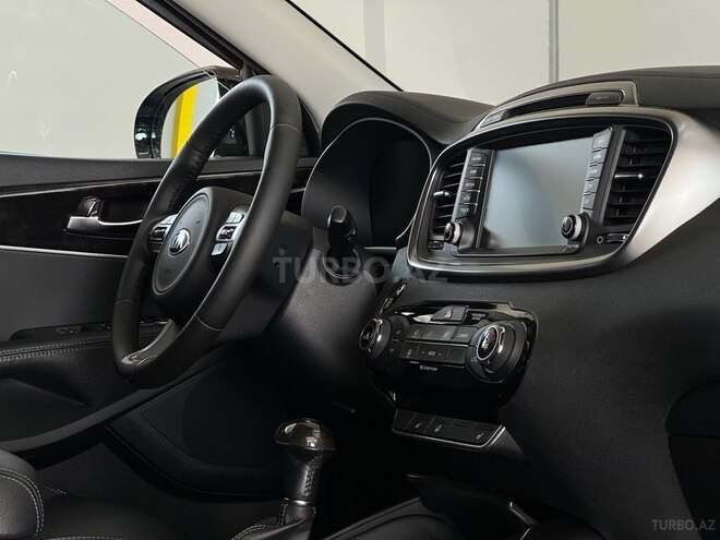 Kia Sorento-10