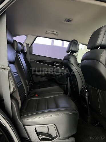 Kia Sorento-11