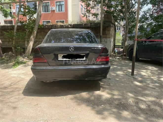 Mercedes C 220 d 2000, 348,000 km - 2.2 л - Bakı