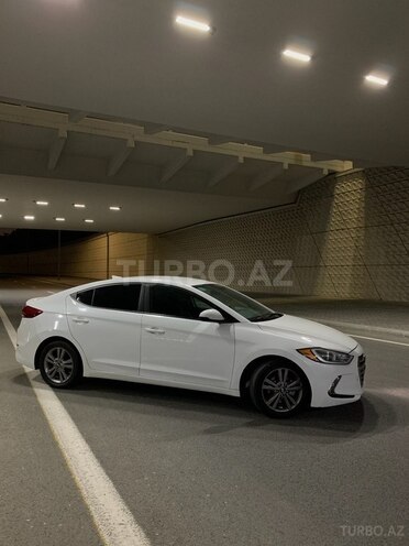 Hyundai Elantra 2018, 156,106 km - 2.0 l - Bakı