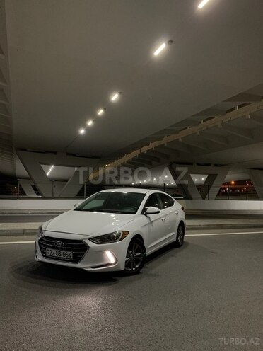 Hyundai Elantra 2018, 156,106 km - 2.0 l - Bakı