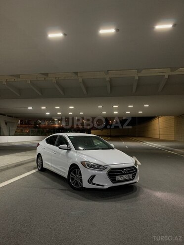 Hyundai Elantra 2018, 156,106 km - 2.0 l - Bakı