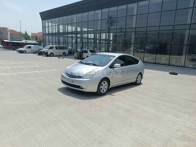 Toyota Prius-2
