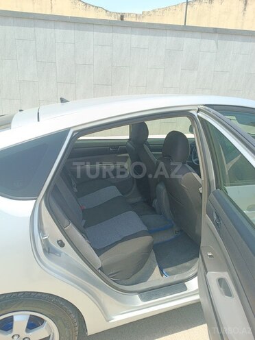 Toyota Prius-10